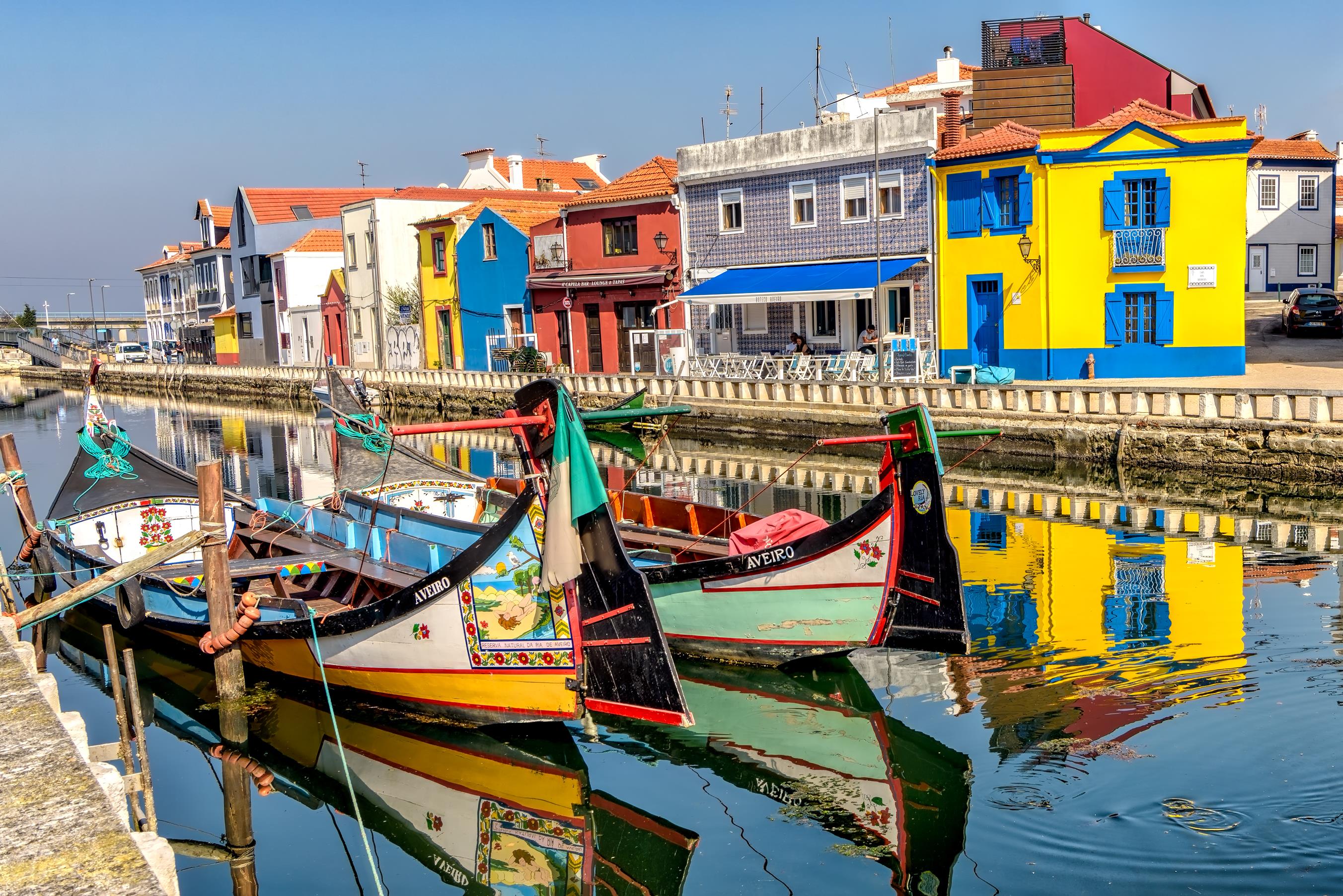 Private tour: Aveiro and Costa Nova with optional Cruise